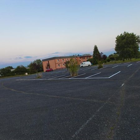 Cit'Hotel Du Circuit Magny-Cours Bagian luar foto